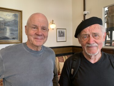 Mit dem Verleger Ulrich Keicher (und Heimito von Doderer) im Café Zartl, 29.5.2023. Photo: Dina Stahn