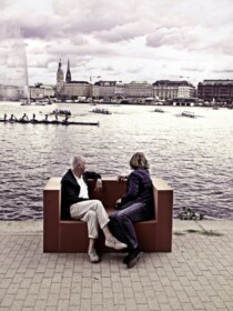 © Josef Trattner
mailto:josef.trattner1@chello.at
Fremdschämen für die Kunst, 24/7/10
Photo: Fritz Jaennecke
mailto:Contact@fritzjaenecke.com