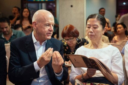 © Shanghai Writers's Association
Writer in residence, Shanghai
Mit Wang Anji, Shanghai Writers's Association