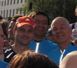 © Miriam Ueberall
Team Onkel ne.V.
Hamburg-Marathon 2012