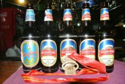 "Auch Seb dachte an die Medaille, allerdings in Kombination mit einigen Bieren, die er sich gleich hinter der Ziellinie gönnen würde..." (S.218)
Moshi, 2.3.2014